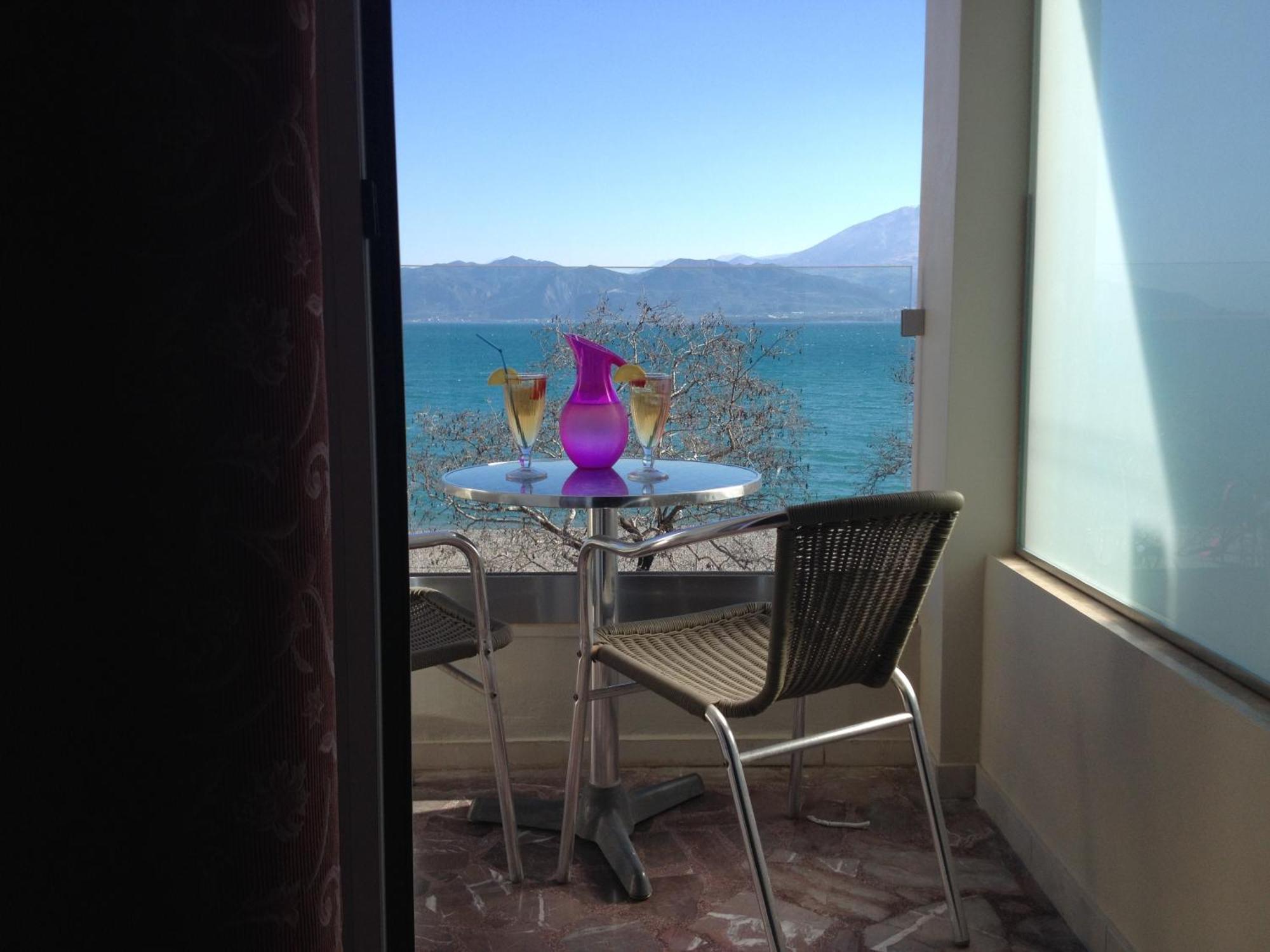 Plaza Hotel Nafpaktos Eksteriør billede